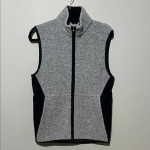 Lululemon Tundra Trek Vest size XS grey and black